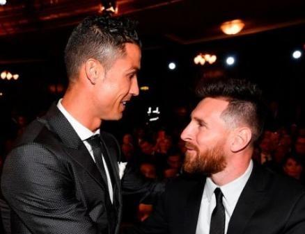 干净又卫生！贝克汉姆晒印度行学习制作美食视频（贝克汉姆印度之行：亲自学习制作美食并晒视频）