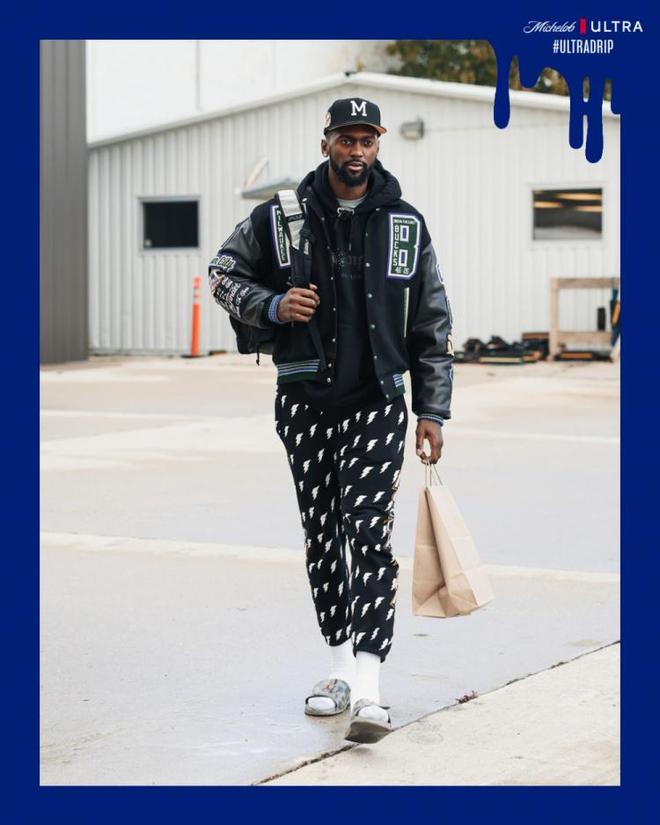 索博斯洛伊：我们将萨拉赫的事件搁置一边，没去想场外的事情（索博斯洛伊：我们把萨拉赫风波放一边，只专注比赛，不理会场外干扰）