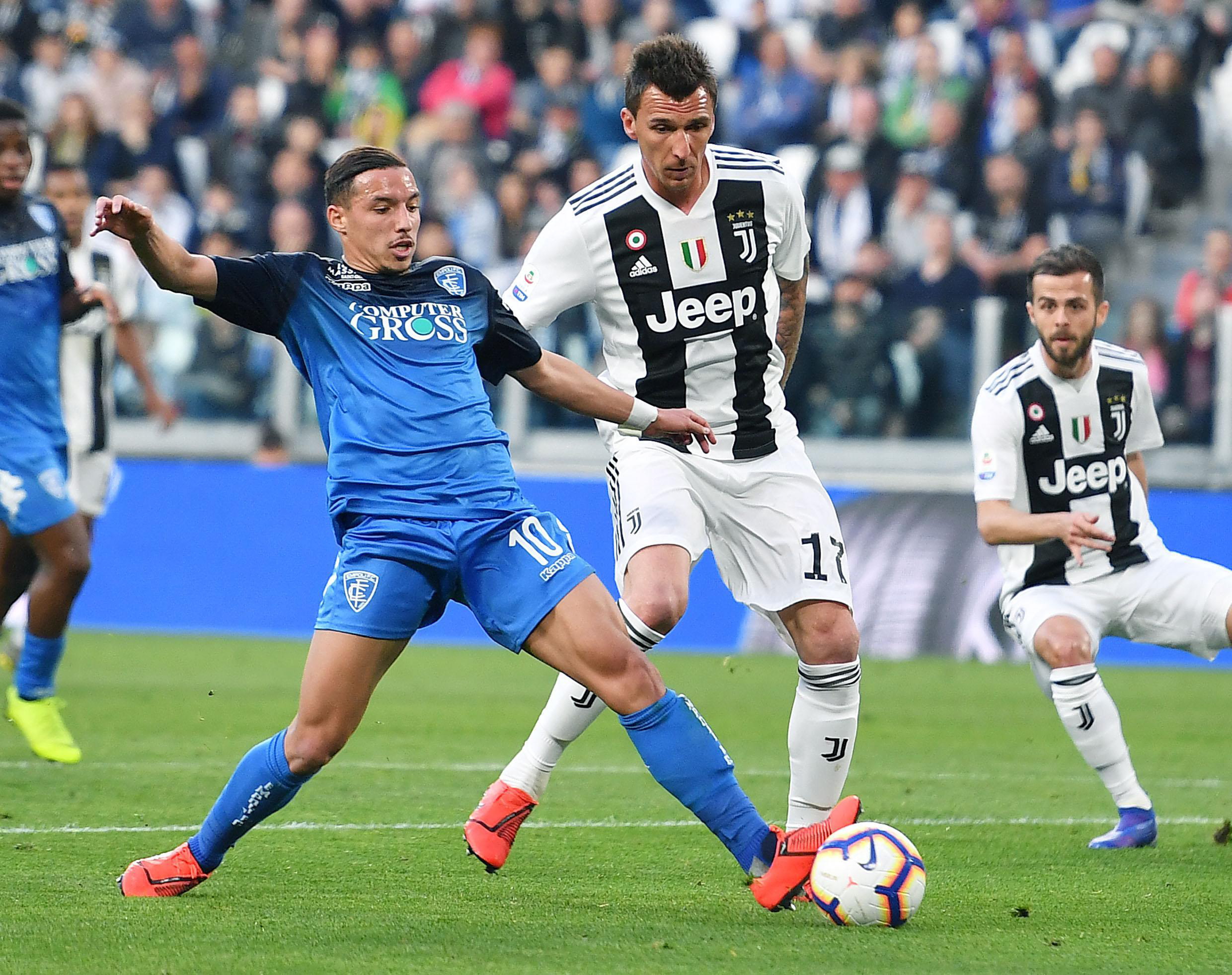 会挽雕弓如满月！陈盈骏替补23分钟砍下29分5板8助 三分8中7！（陈盈骏替补23分钟爆砍29分5篮板8助攻，三分球8投7中）