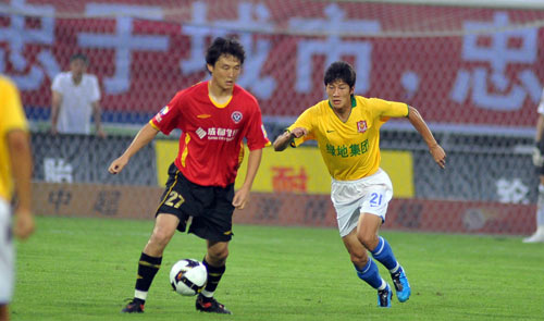 利雅得胜利vs赛哈特海湾：C罗领衔，马内、菲利克斯首发出战（C罗压阵，马内与菲利克斯首发，利雅得胜利迎战赛哈特海湾）