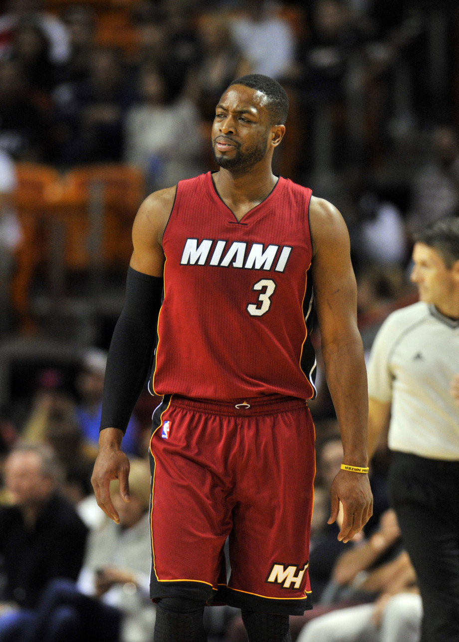 CBA战报：郭昊文空砍42分，萨林杰19+9&徐杰伤退，广东107-102加时险胜同曦（CBA加时大战：郭昊文42分空砍，萨林杰19+9发力、徐杰伤退，广东107-102险胜同曦）