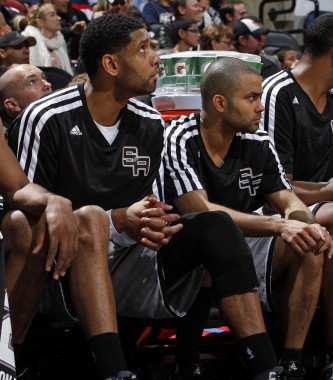 勇士巴特勒vs独行侠14分9助攻全过程：攻传一体+连番教育新状元秀（巴特勒率勇士战独行侠全场纪实：14分9助攻，攻传合一连番给新状元上课）