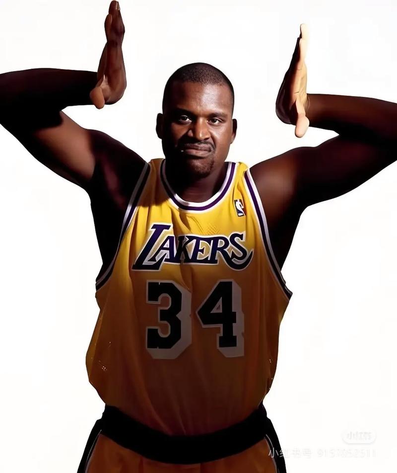 弗拉格迎19岁第一战！狂砍33分9板9助 生死时刻连拿5分险胜掘金（弗拉格19岁首战爆发：33分9板9助，关键时刻连拿5分险胜掘金）