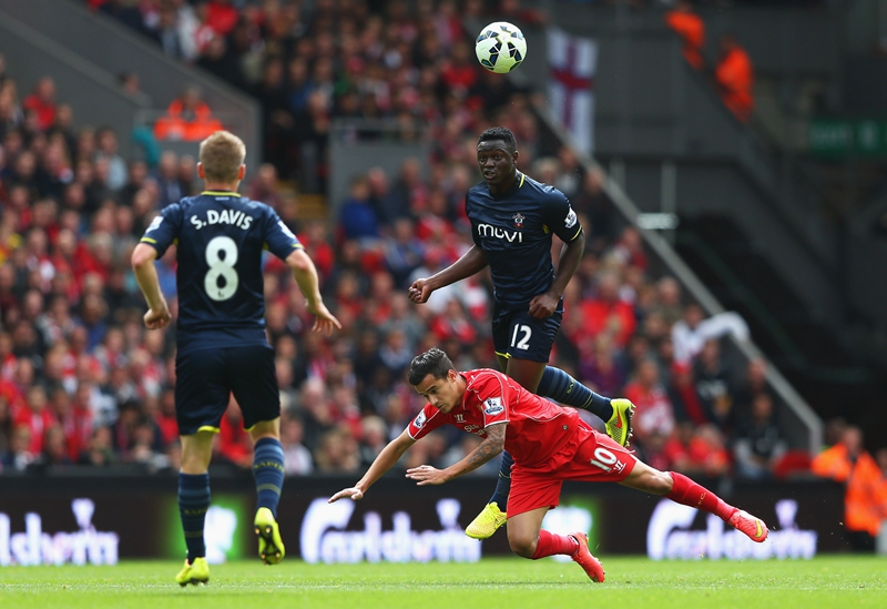 狂下三分雨！开拓者&勇士首节合计命中13记三分（勇士与开拓者首节上演三分大战，合计投进13记三分）