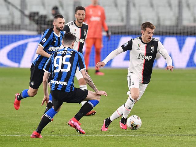 莫兰特和克莱赛后互喷险些爆发冲突，被队友和教练组及时拉开（赛后莫兰特与克莱激烈对喷险酿冲突，队友与教练组迅速拉架）